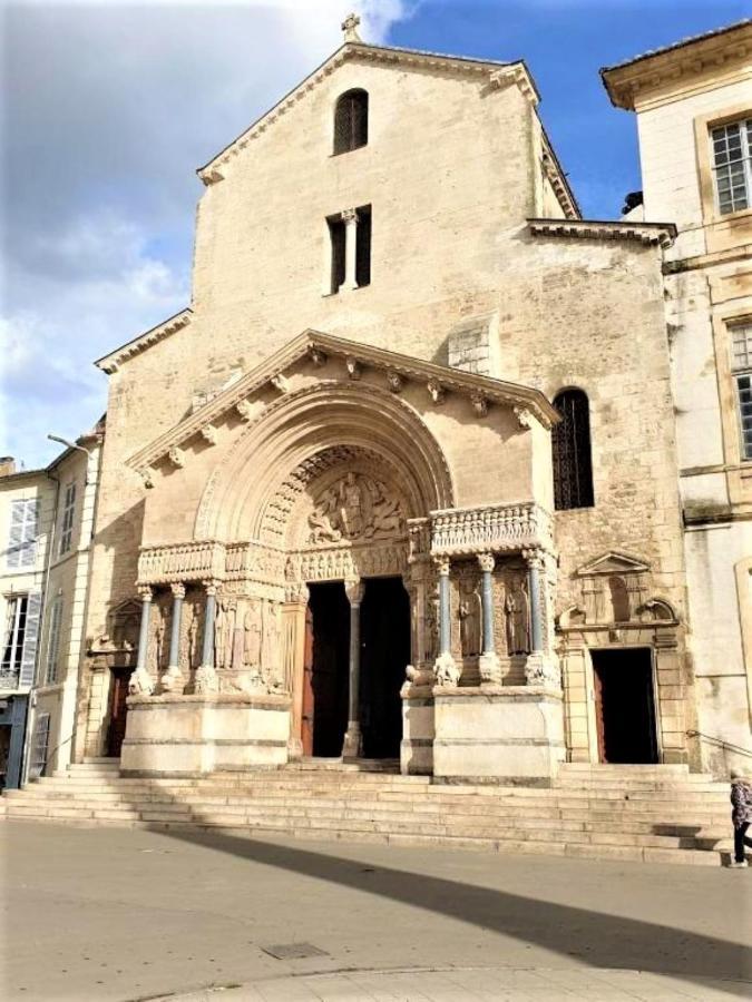 L'Appart De La Rue Balze Arles Luaran gambar